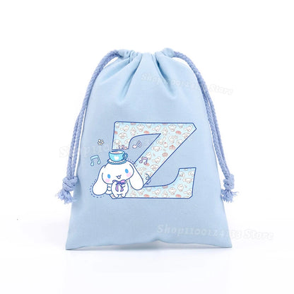 Simpatica borsa con coulisse per ragazza Cinnamoroll Sanrio Lettera Anime AZ Stampa portatile per bambini Kawaii Festa di compleanno Tasca a mano Giocattolo Custodia regalo
