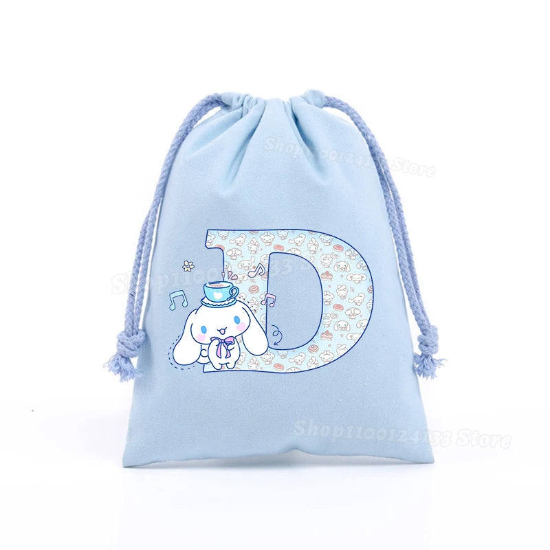 Simpatica borsa con coulisse per ragazza Cinnamoroll Sanrio Lettera Anime AZ Stampa portatile per bambini Kawaii Festa di compleanno Tasca a mano Giocattolo Custodia regalo