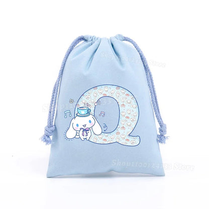 Simpatica borsa con coulisse per ragazza Cinnamoroll Sanrio Lettera Anime AZ Stampa portatile per bambini Kawaii Festa di compleanno Tasca a mano Giocattolo Custodia regalo